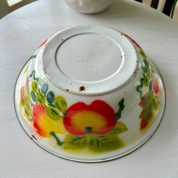 1950’S JAPANESE ENAMELWARE BOWL. “BUMPER HARVEST” FRUIT DESIGN. COLLECTIBLE BOWL - Picture 6 of 7